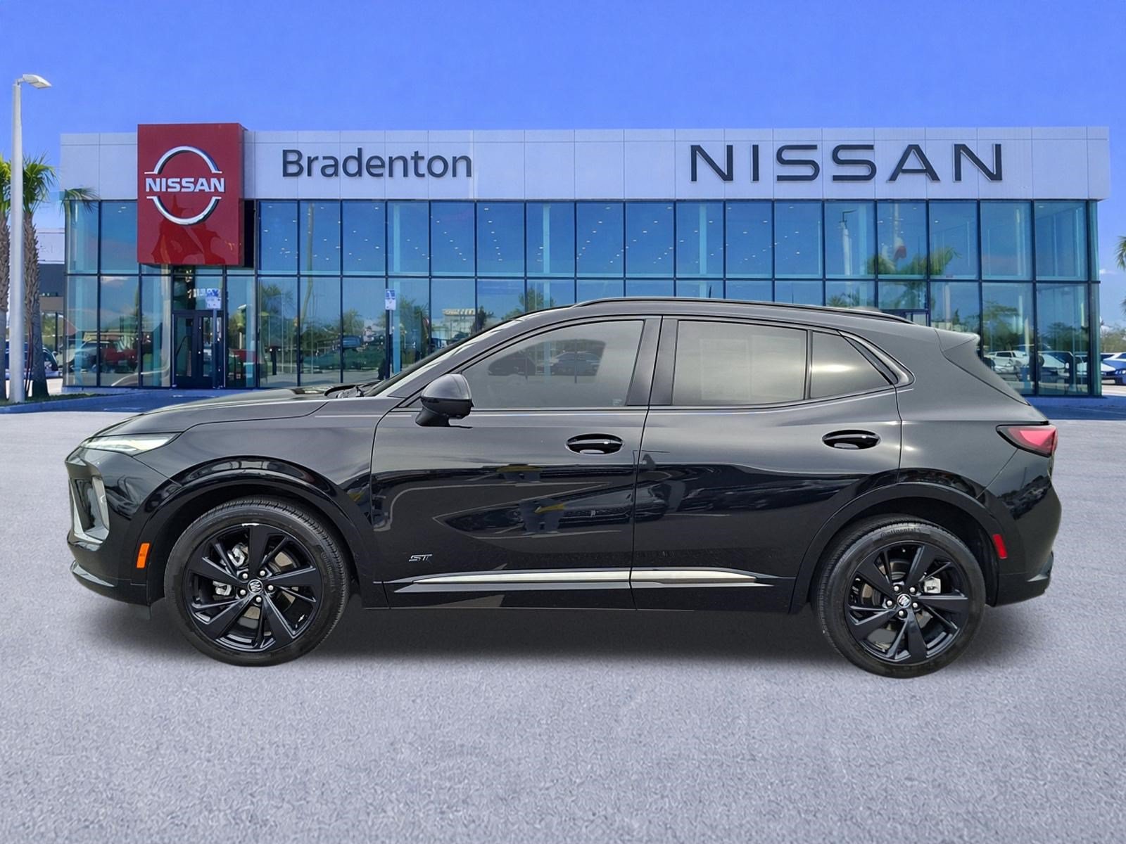 Used 2024 Buick Envision Sport Touring AWD/4WD image 8