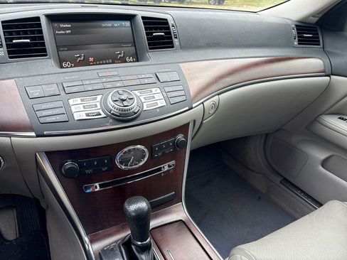 Used 2010 INFINITI M35 x w/ Technology Pkg AWD/4WD image 16