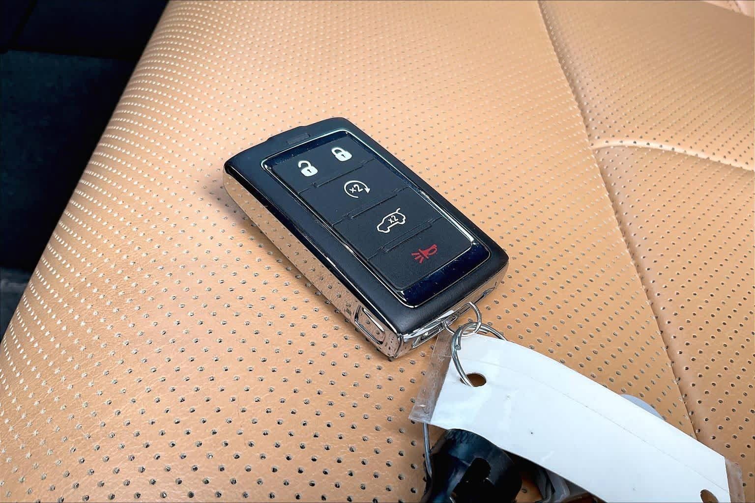 Used 2025 Jeep Grand Cherokee Summit w/ MOPAR Finishing Package AWD/4WD image 15