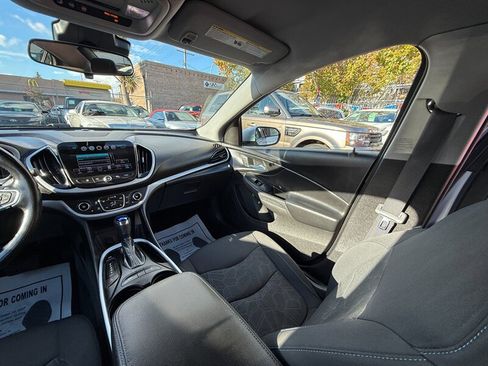 Used 2016 Chevrolet Volt LT w/ Comfort Package image 16