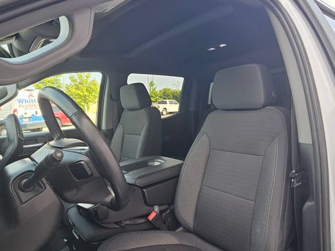 Used 2021 Chevrolet Silverado 1500 LT w/ Safety Package II AWD/4WD image 21