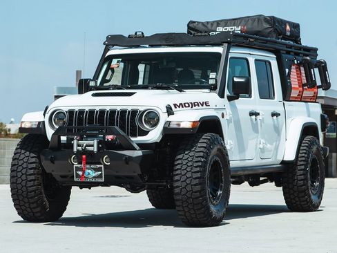 Used 2023 Jeep Gladiator Mojave w/ Cold Weather Group AWD/4WD image 13