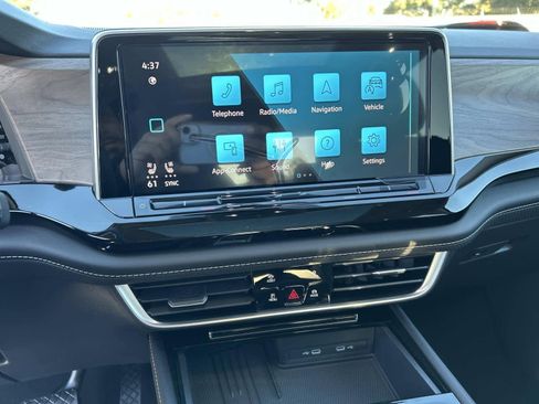 New 2026 Volkswagen Atlas SE FWD image 26