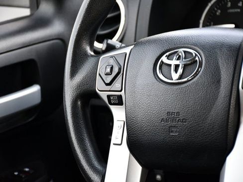 Used 2017 Toyota Tundra SR5 w/ SR5 Upgrade Package AWD/4WD image 19