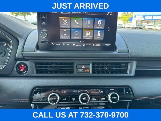 Used 2025 Honda Pilot TrailSport image 11