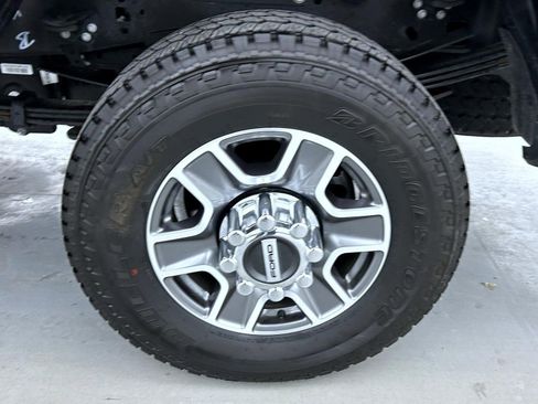 Used 2024 Ford F350 Lariat AWD/4WD image 22