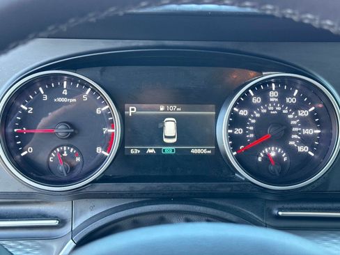 Used 2024 Kia Carnival LX image 29