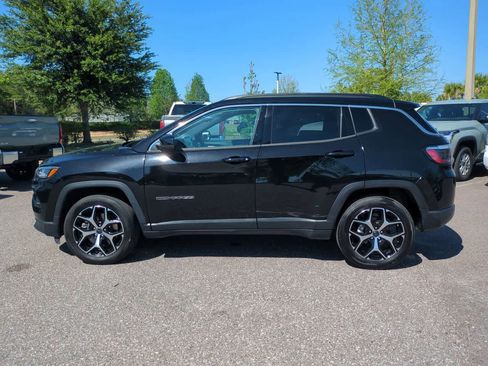Used 2025 Jeep Compass Limited AWD/4WD image 3