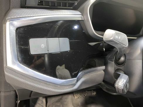 Used 2019 Audi Q3 2.0T Premium image 23