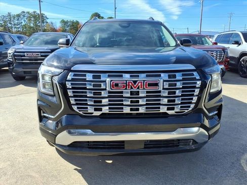 New 2026 GMC Terrain Denali AWD/4WD image 2
