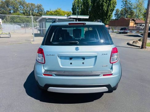 Used 2009 Suzuki SX4 AWD Hatchback image 4
