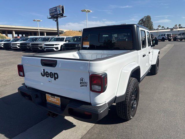 Certified 2022 Jeep Gladiator Sport AWD/4WD image 6