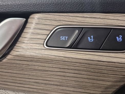 Used 2022 Hyundai Palisade Calligraphy image 29