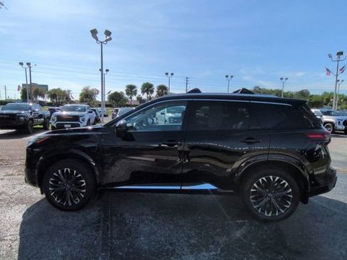 Used 2025 Nissan Rogue Platinum w/ Platinum Premium Package FWD image 7