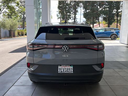 Certified 2022 Volkswagen ID.4 Pro AWD/4WD image 4