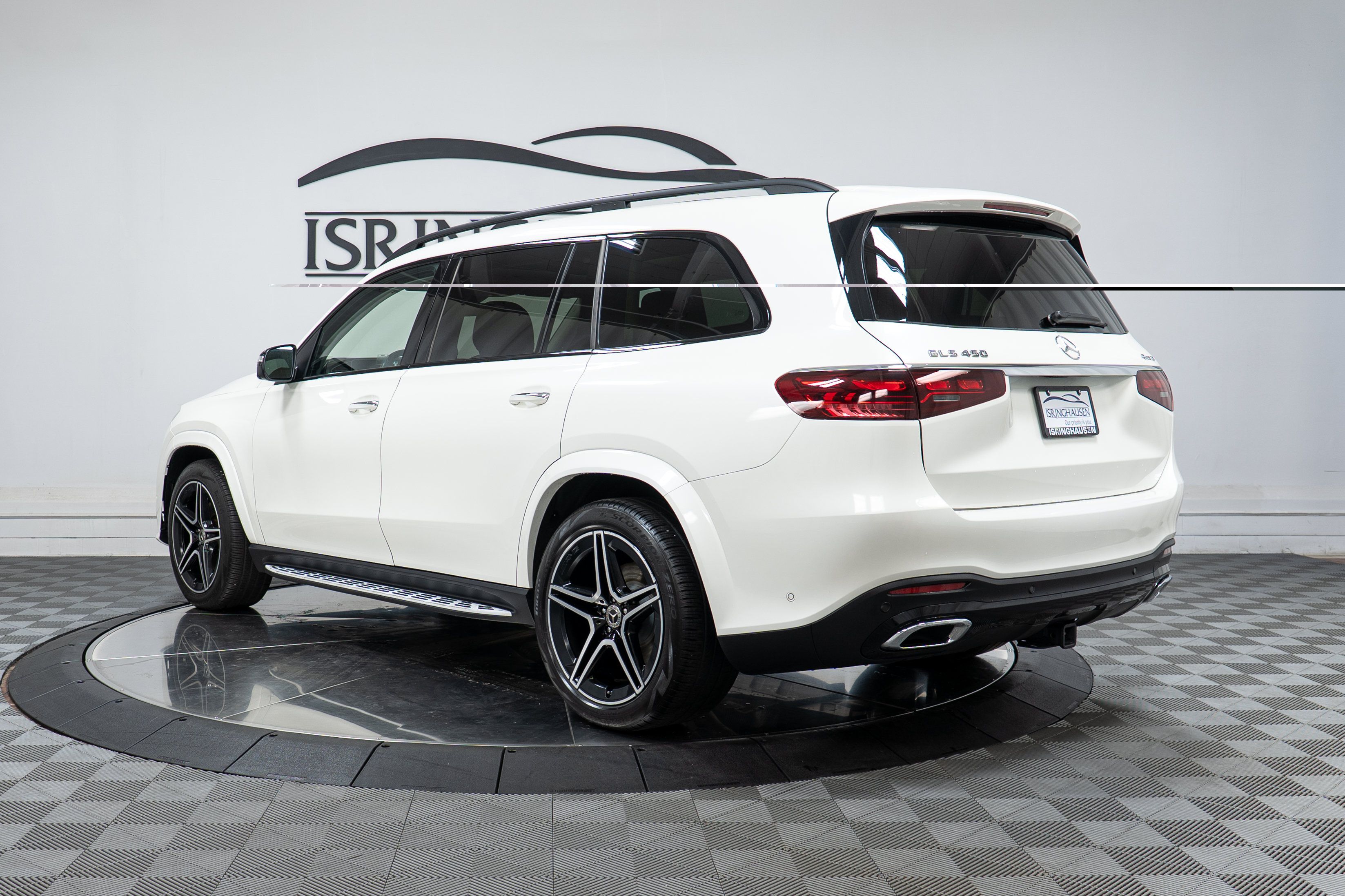 Used 2024 Mercedes-Benz GLS 450 4MATIC image 7