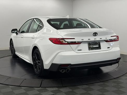 Used 2026 Toyota Camry SE w/ Convenience Package FWD image 12
