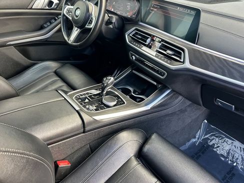 Used 2020 BMW X7 xDrive40i w/ M Sport Package AWD/4WD image 18