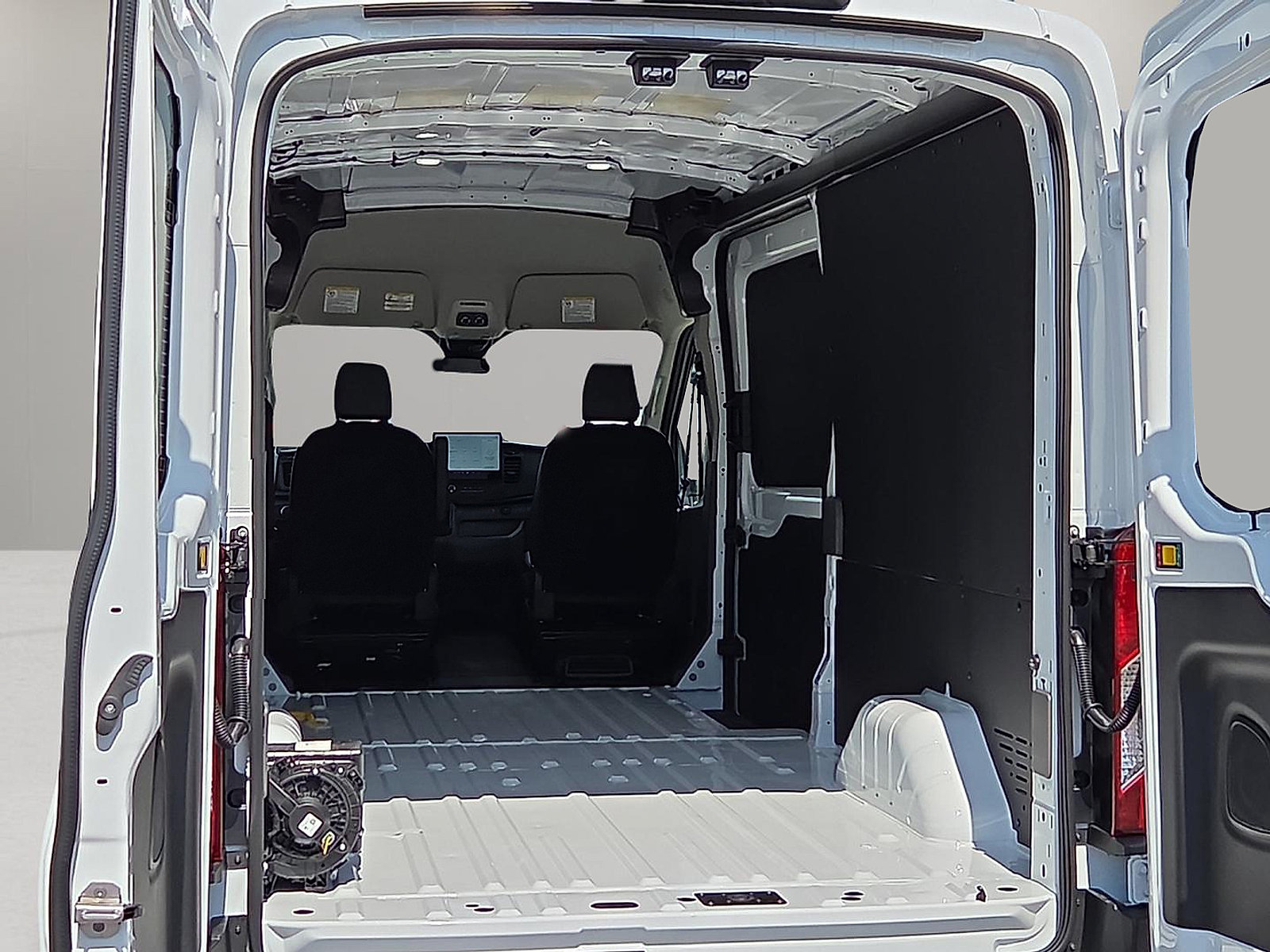 New 2026 Ford Transit 250 148 Medium Roof RWD image 8