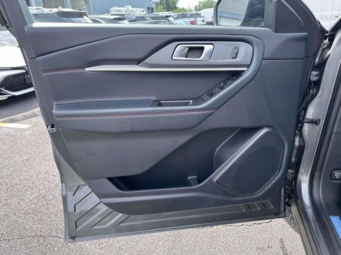 Used 2026 Ford Explorer ST-Line AWD/4WD image 9