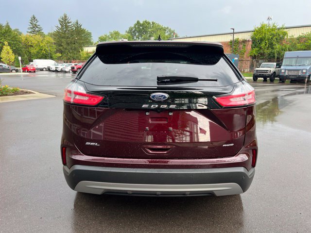 Used 2024 Ford Edge SEL w/ Convenience Package AWD/4WD image 6
