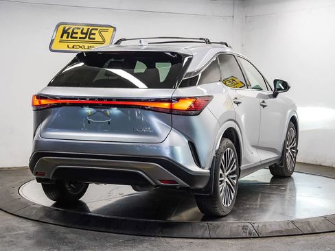 Used 2024 Lexus RX 350 Premium Plus w/ Convenience Package FWD image 4