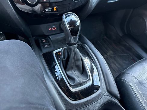 Used 2019 Nissan Rogue SL AWD/4WD image 21