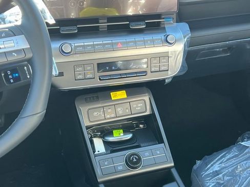 New 2026 Hyundai Kona SEL Premium AWD/4WD image 16