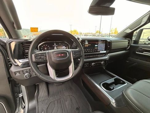 Used 2025 GMC Sierra 3500 SLT w/ SLT Premium Package image 25