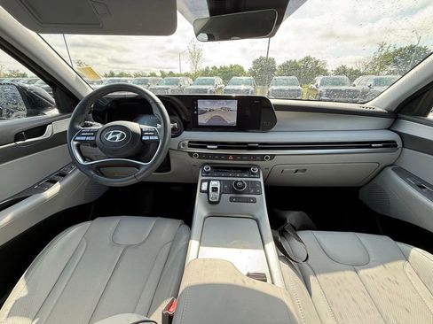 Used 2024 Hyundai Palisade SEL FWD image 25