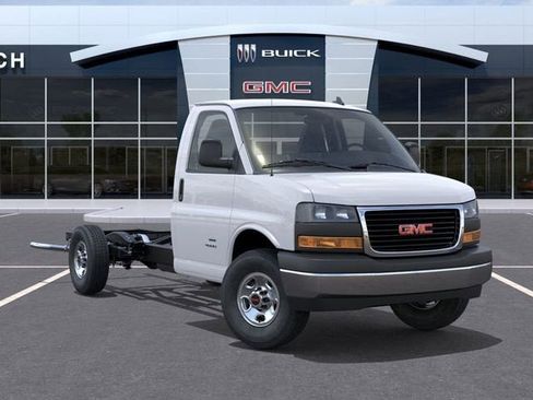 New 2025 GMC Savana 3500 w/ Power Convenience Package image 7