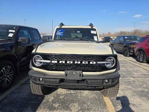 Used 2025 Ford Bronco Outer Banks w/ Sasquatch Package image 2