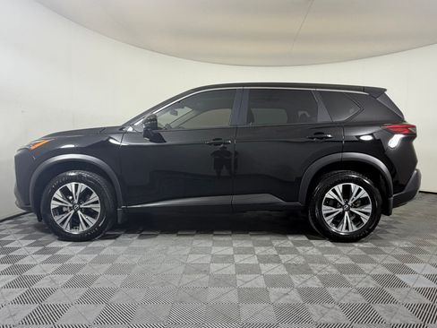 Used 2023 Nissan Rogue SV FWD image 2