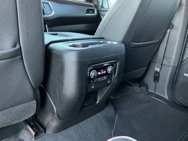 Used 2023 Chevrolet Suburban Premier RWD image 28