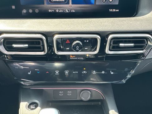 New 2026 Nissan Sentra SV w/ SV Convenience Package FWD image 33