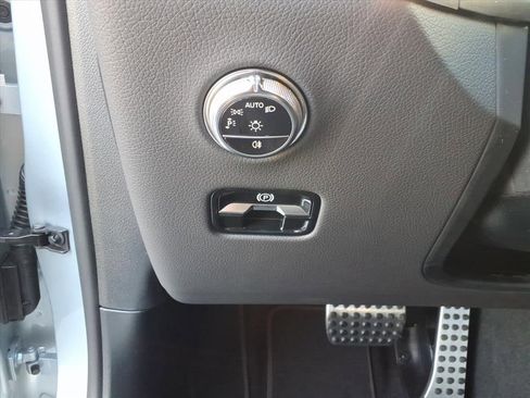 Certified 2026 Mercedes-Benz GLC 300 4MATIC image 17