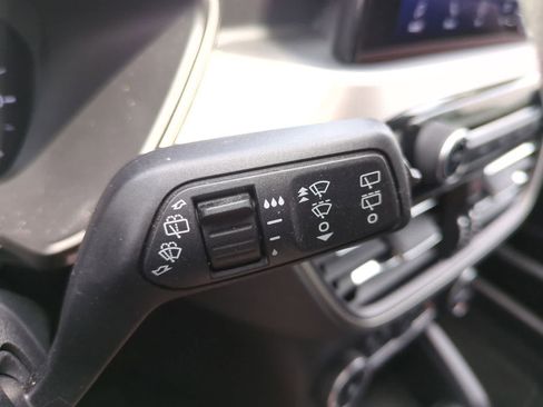 Used 2020 Ford Escape SEL FWD image 25