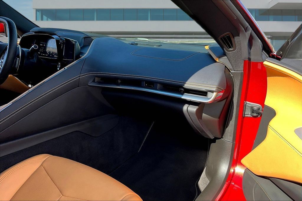 Used 2023 Chevrolet Corvette Stingray Preferred Cpe w/ Z51 Performance Package RWD image 23