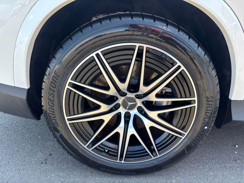 New 2025 Mercedes-Benz GLC 43 AMG 4MATIC image 8