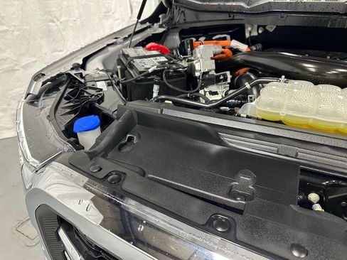 Used 2025 Ford F150 Lariat w/ Equipment Group 501A Mid image 66