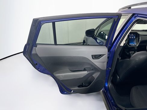 Used 2024 Subaru Crosstrek 2.0i Premium image 25