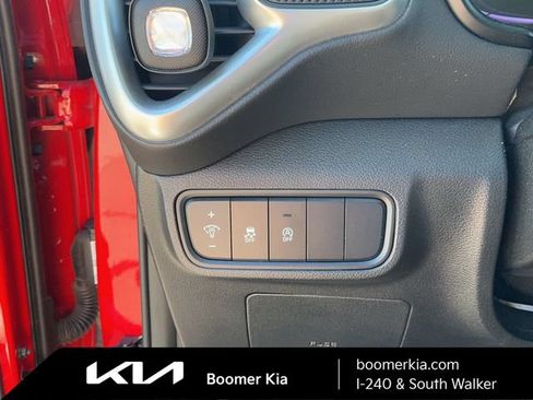 Certified 2024 Kia Soul LX w/ Option Group 015 FWD image 18