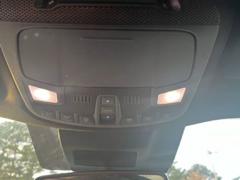 Used 2021 Ford Expedition Limited image 22