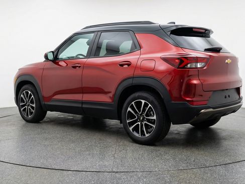 Used 2025 Chevrolet TrailBlazer LT image 6