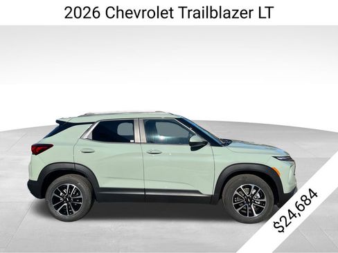 New 2026 Chevrolet TrailBlazer LT w/ Driver Confidence Package image 2
