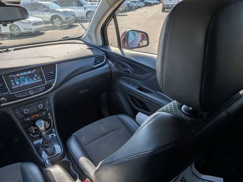 Used 2021 Buick Encore Preferred AWD/4WD image 11