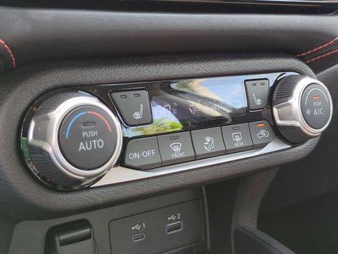 Used 2023 Nissan Versa SR w/ Trunk Package FWD image 29
