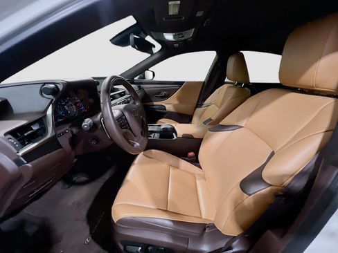 Used 2019 Lexus ES 350 Luxury image 14
