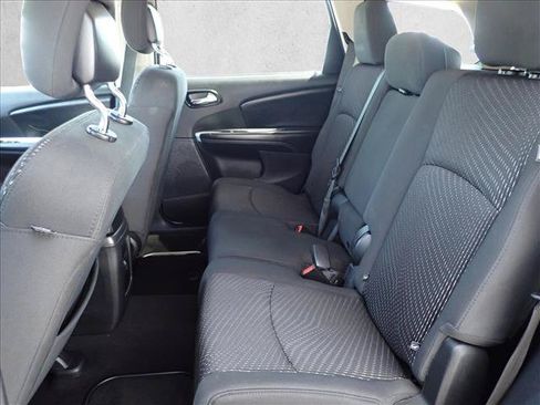 Used 2018 Dodge Journey SE w/ Popular Equipment Group AWD/4WD image 9