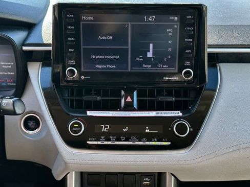 Used 2022 Toyota Corolla Cross LE image 24